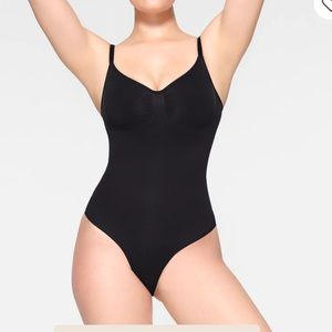 Seamless sculpt brief bodysuit NWOT